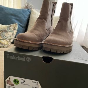 Timberland Courmayeur Valley Chelsea Taupe Nubuck Size 7.5